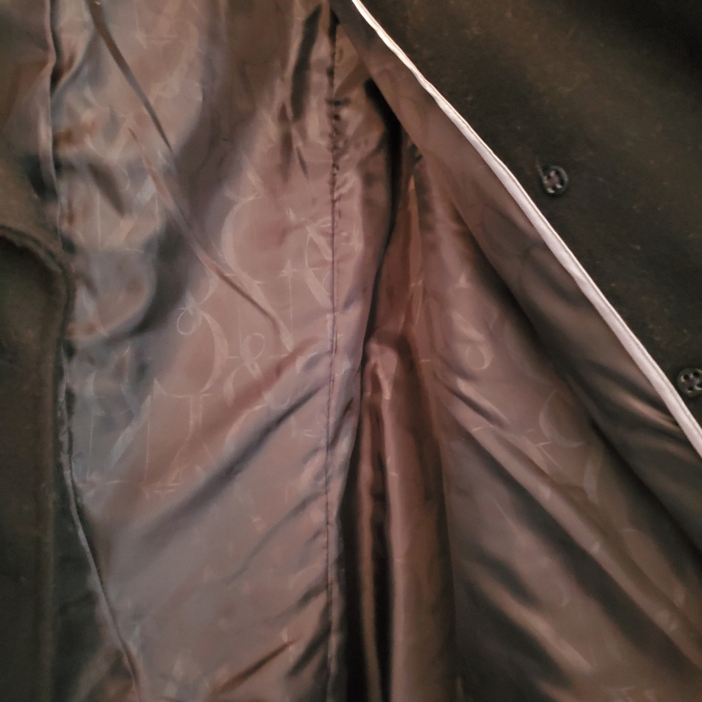 Coat - Picture 2 of 2